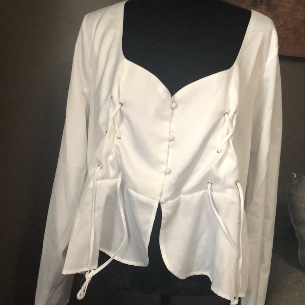 Women’s shirt
